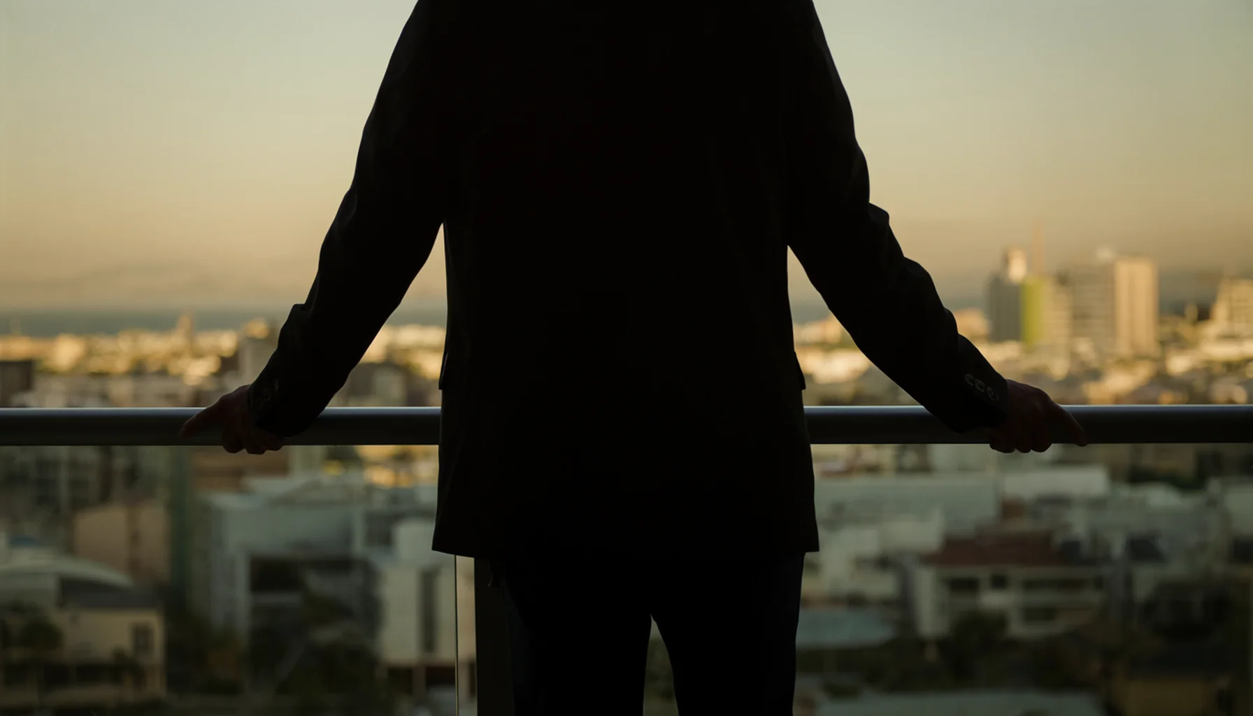 Illustration of a Cape Town host weighing short-term and long-term letting